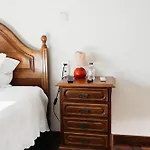 Nocleg ze śniadaniem Anoitecer Itinerante Al - Vintage Bedrooms By Lethes Legacy