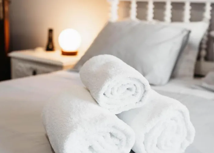 Anoitecer Itinerante Al - Vintage Bedrooms By Lethes Legacy 3*