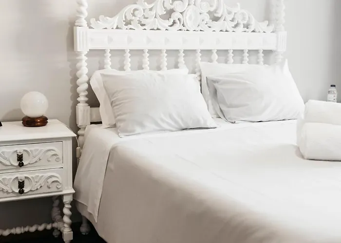 Anoitecer Itinerante Al - Vintage Bedrooms By Lethes Legacy