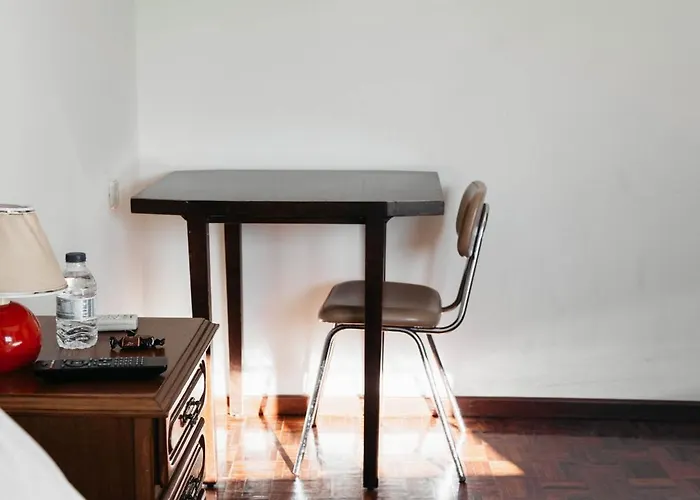 Anoitecer Itinerante Al - Vintage Bedrooms By Lethes Legacy ポンテ・デ・リマ